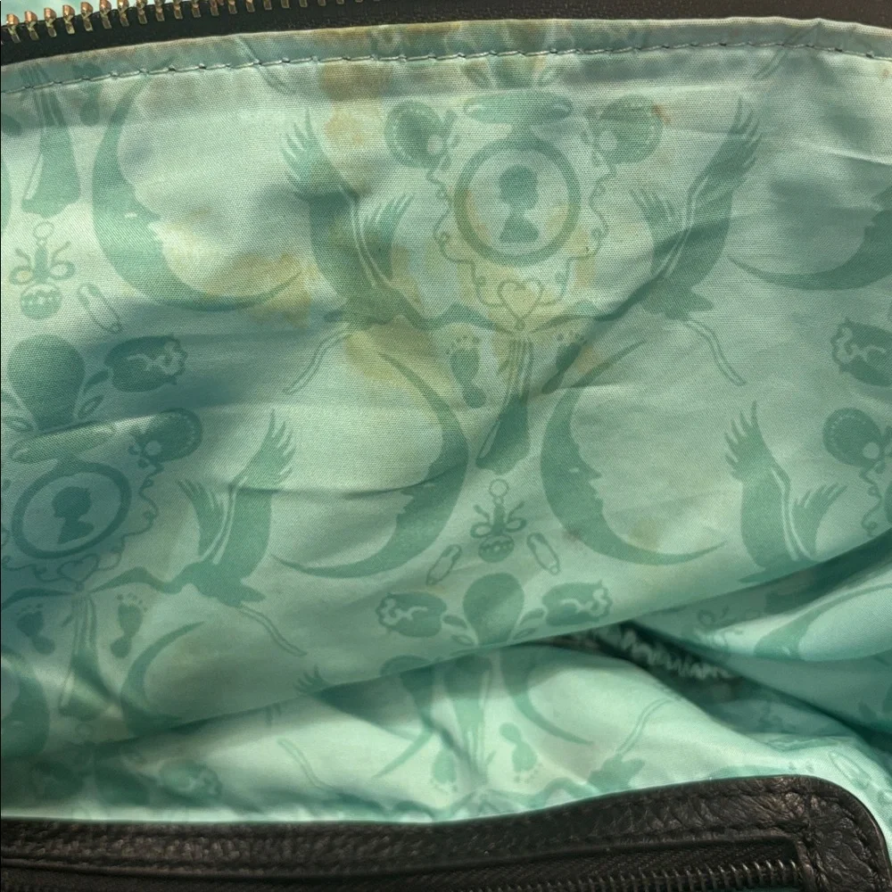 Luxurious NEST Black Leather Baby Diaper Bag that’s more like a high end purse! - Picture 5 of 12